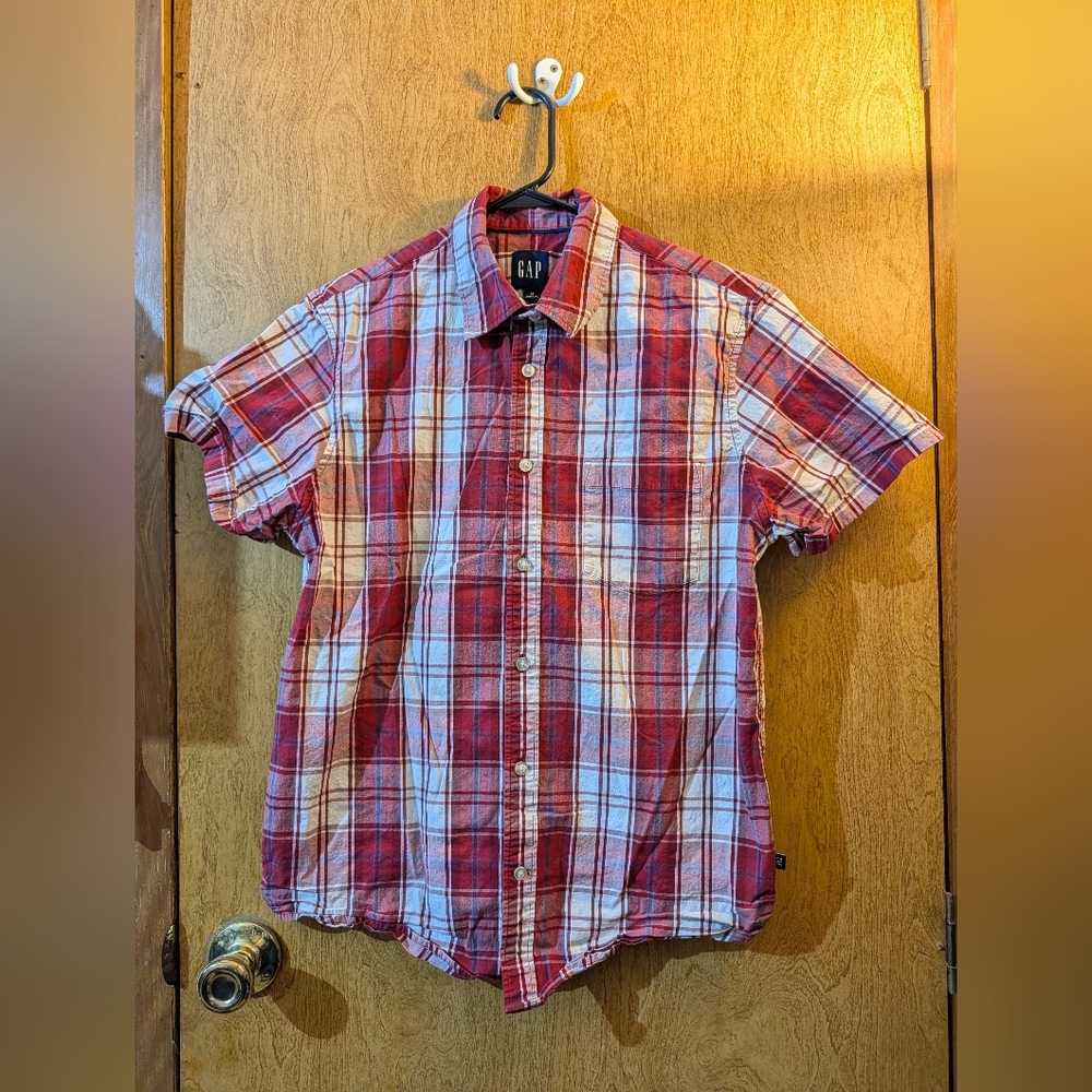 Gap Red And White Shirt